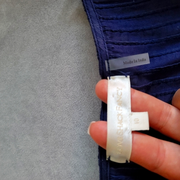 Dress - Picture 3 of 4